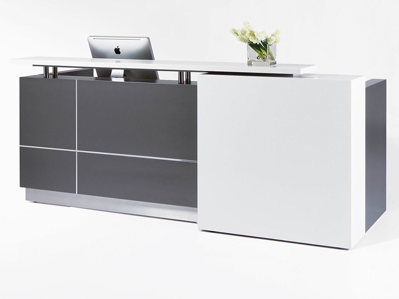 Reception desk